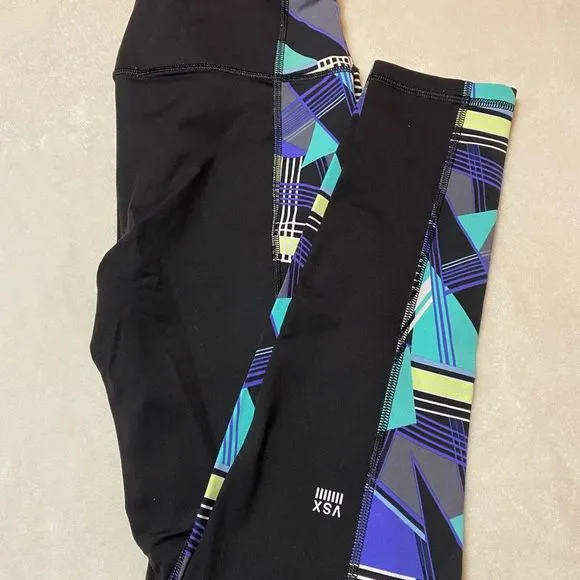 ⭐️HOST PICK⭐️Victoria Secret workout leggings - Picture 3 of 5
